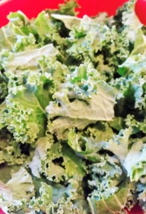 Kale with Mango Vinaigrette - Eat-in With YiaYia