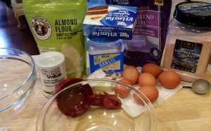 Low Carb Cheesy Garlic Biscuits - EatinWithYiaYia.com