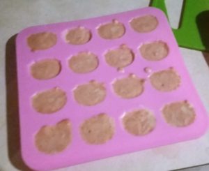 Lemon Raspberry Fat Bombs - EatinWithYiaYia.com