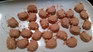 Lemon Raspberry Fat Bombs - EatinWithYiaYia.com
